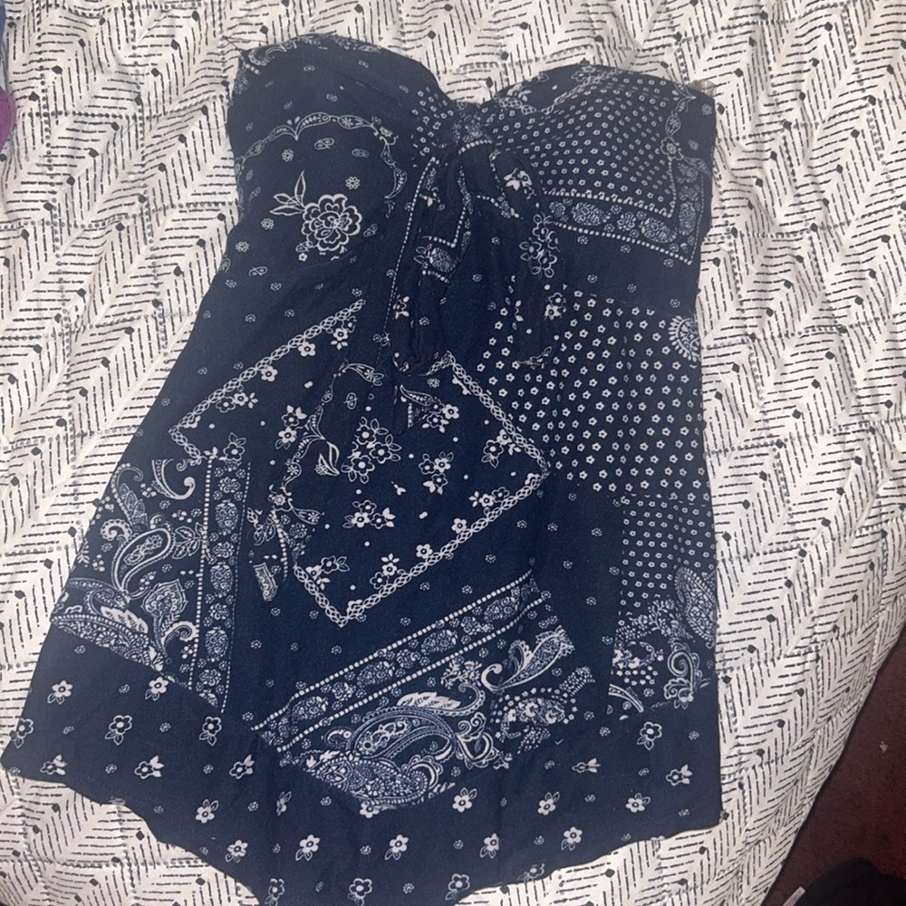 Crop, tube, blue. Love it - has elastic as well